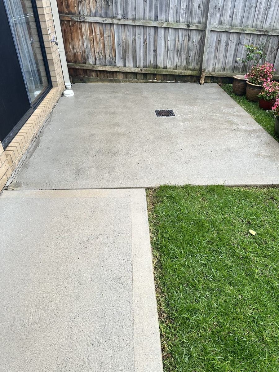 The courtyard after the clean